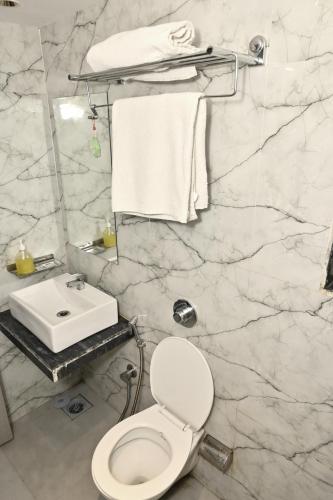 hotel preston inn mumbai