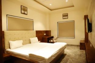 shaurya resorts and lawns jalna