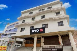 hotel o swarun and banquet hall gulzarbagh station bus stop