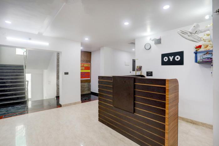 hotel o swarun and banquet hall gulzarbagh station bus stop