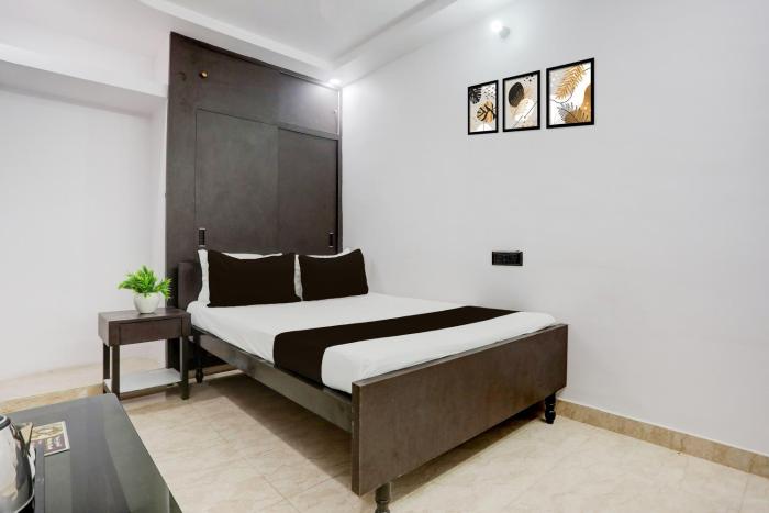 hotel o swarun and banquet hall gulzarbagh station bus stop