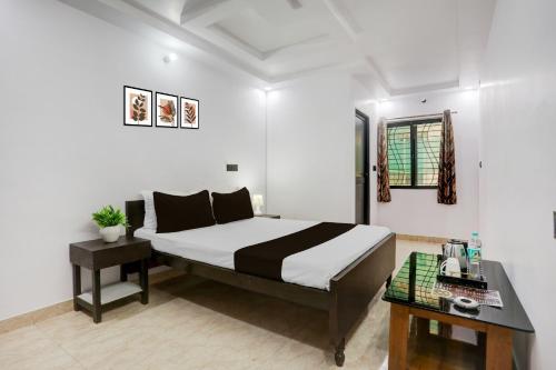 Hotel O Swarun And Banquet Hall Gulzarbagh Station Bus Stop,,4 star