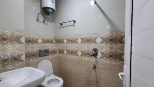 saraswati grand