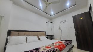 saraswati grand
