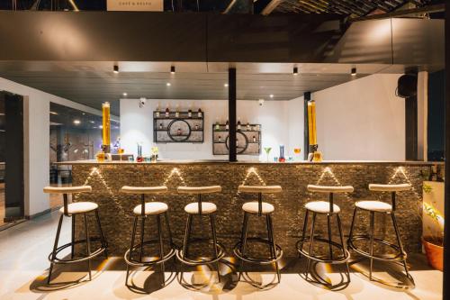 d horizon hotel and restaurant