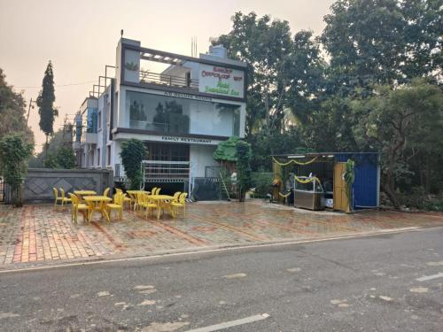 hotel greenland inn hampi