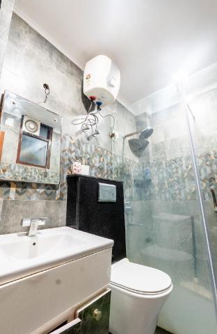 the cozy comfort near taj 3br by homeyhuts