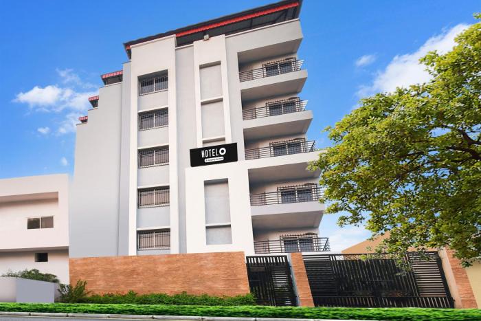 hotel o raipur city center formerly south inn