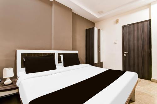 hotel o raipur city center formerly south inn