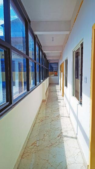 Paradise Lodge,,2 star