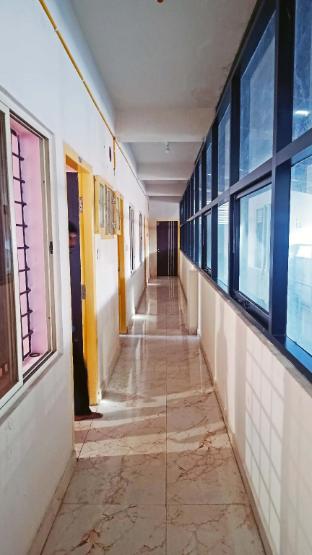 Paradise Lodge,,2 star