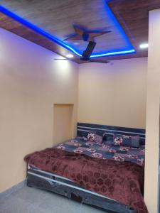 shri krishnmohini home stay