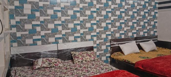 shri krishnmohini home stay