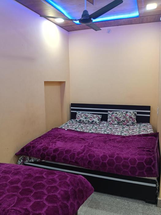 shri krishnmohini home stay