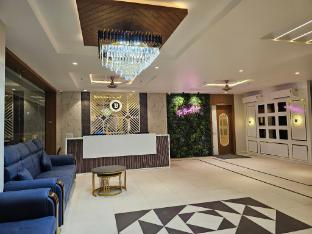 The Bharat Palace,,3 star