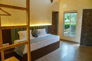 Birds Nest Resort,,4 star