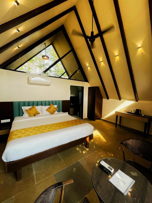 birds nest resort