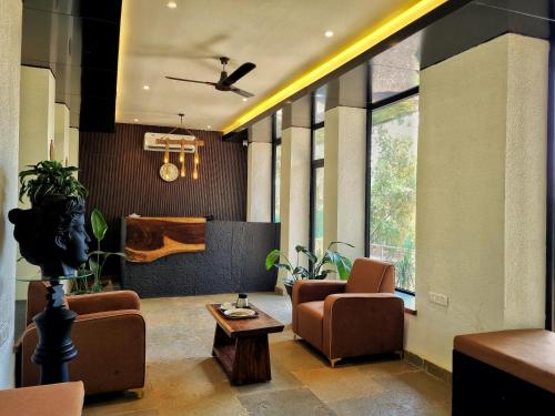 birds nest resort