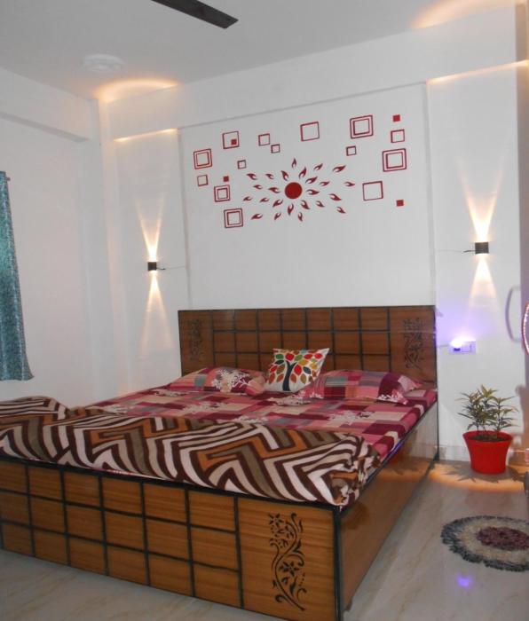 krishnashray home stay