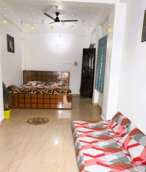 krishnashray home stay