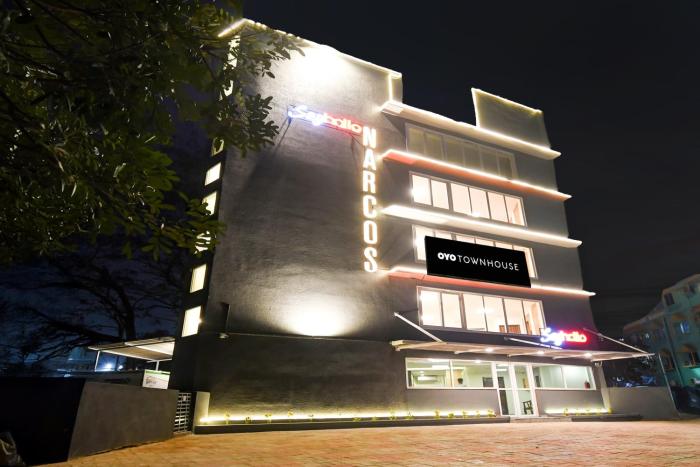 super townhouse sayhallo narcos