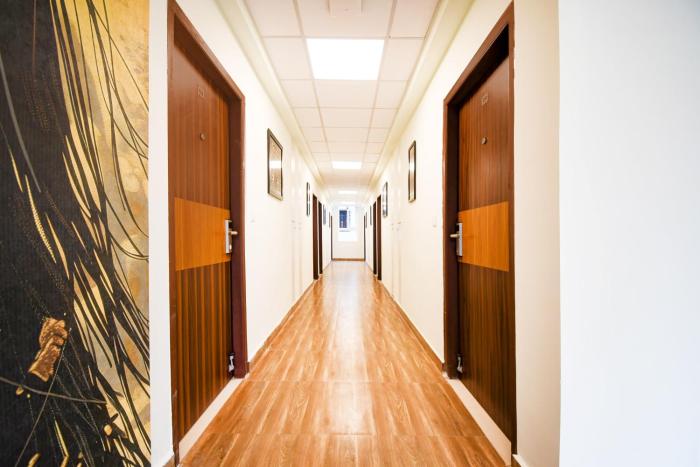 super townhouse sayhallo narcos