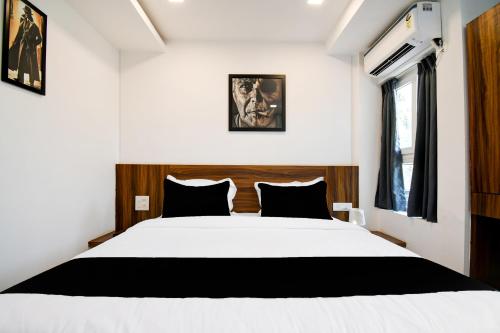 super townhouse sayhallo narcos