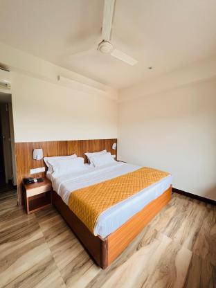 East Town Hotel,,5 star