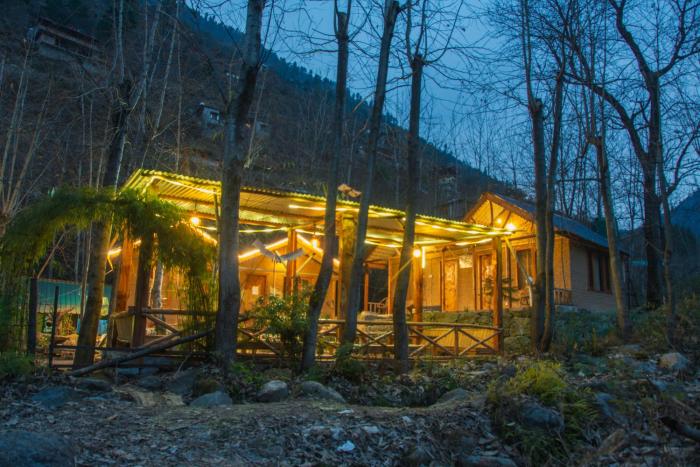 eco himalayas cottages tirthan valley