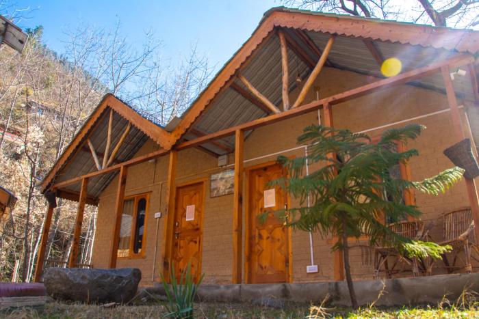 eco himalayas cottages tirthan valley