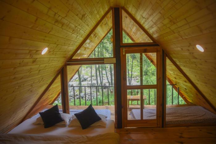 eco himalayas cottages tirthan valley