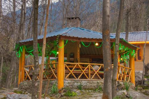 eco himalayas cottages tirthan valley