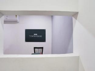 super townhouse morden town