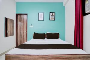 Townhouse Super Anmol Residency Near Saket Metro Delhi,,3 star