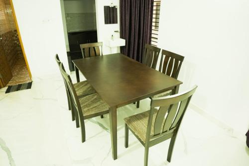 shree devi mookambika apart hotel