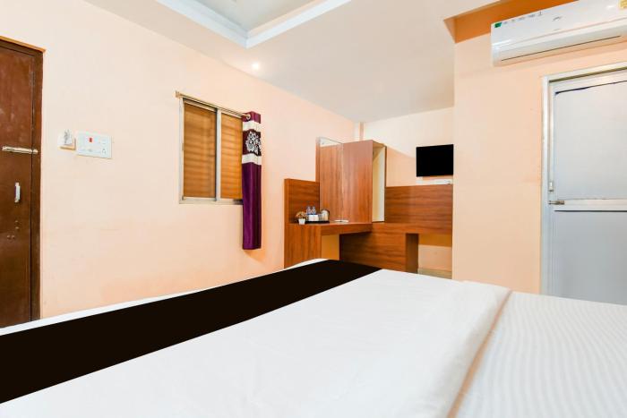 super hotel o dakshin dwar formerly radha krishna niwas