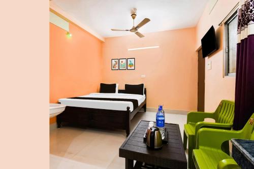 super hotel o dakshin dwar formerly radha krishna niwas