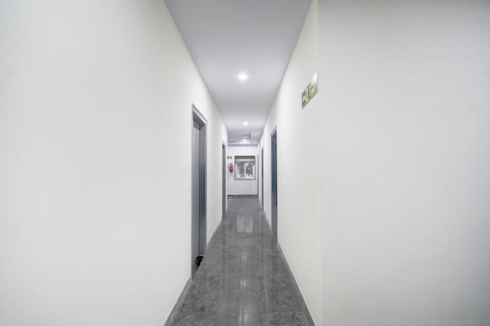 super townhouse oak l b nagar metro station