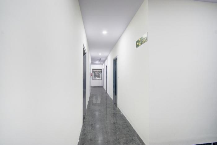 super townhouse oak l b nagar metro station