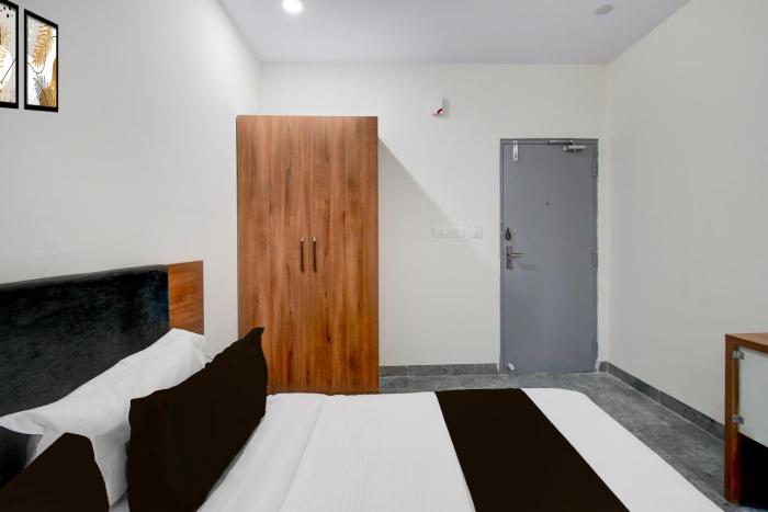 super townhouse oak l b nagar metro station