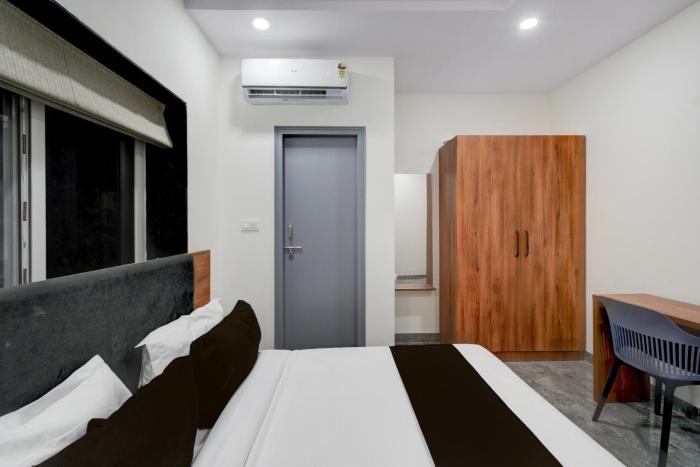 super townhouse oak l b nagar metro station