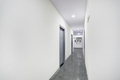 super townhouse oak l b nagar metro station