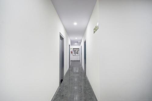 super townhouse oak l b nagar metro station