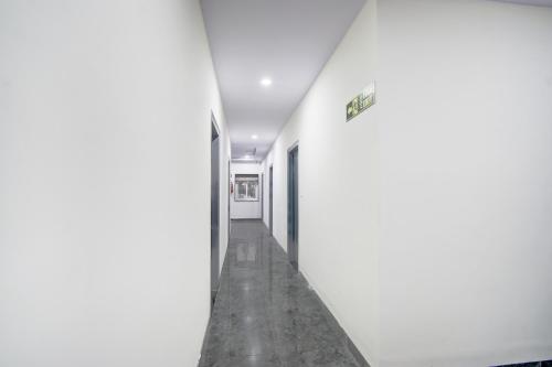 super townhouse oak l b nagar metro station