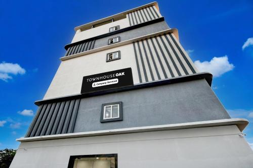 super townhouse oak l b nagar metro station