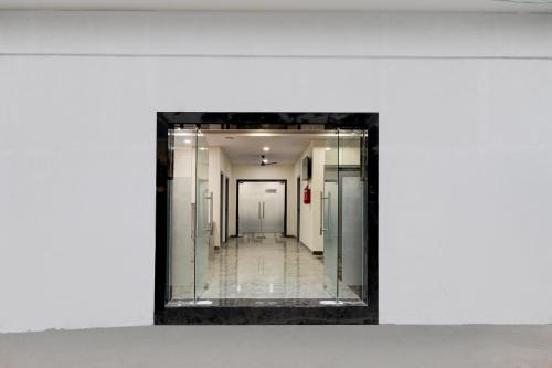 Super Townhouse Oak L B Nagar Metro Station,,3 star