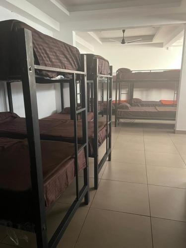 Aroma Inn,,2 star