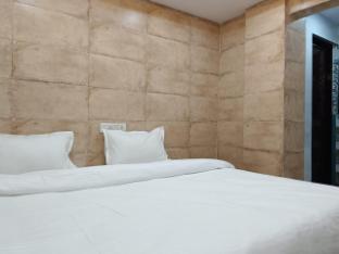 hotel shyama palace