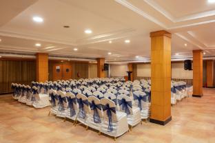 Classik Fort Inn & Suites,,4 star