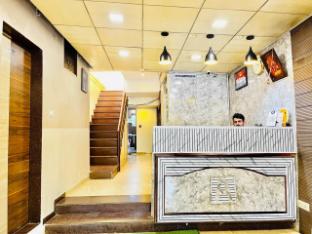 Hotel Aakash Navrangpura,,3 star